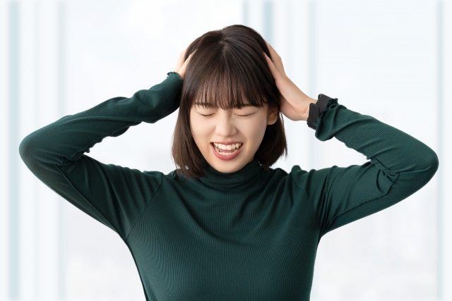 困る女性